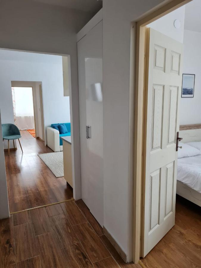 Dddd Apartament Cavnic Exterior foto